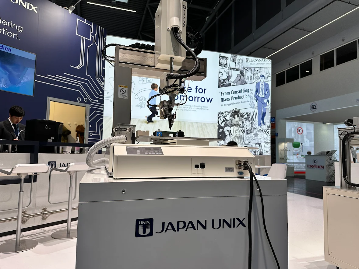 UNIX-DF404S live soldering demo