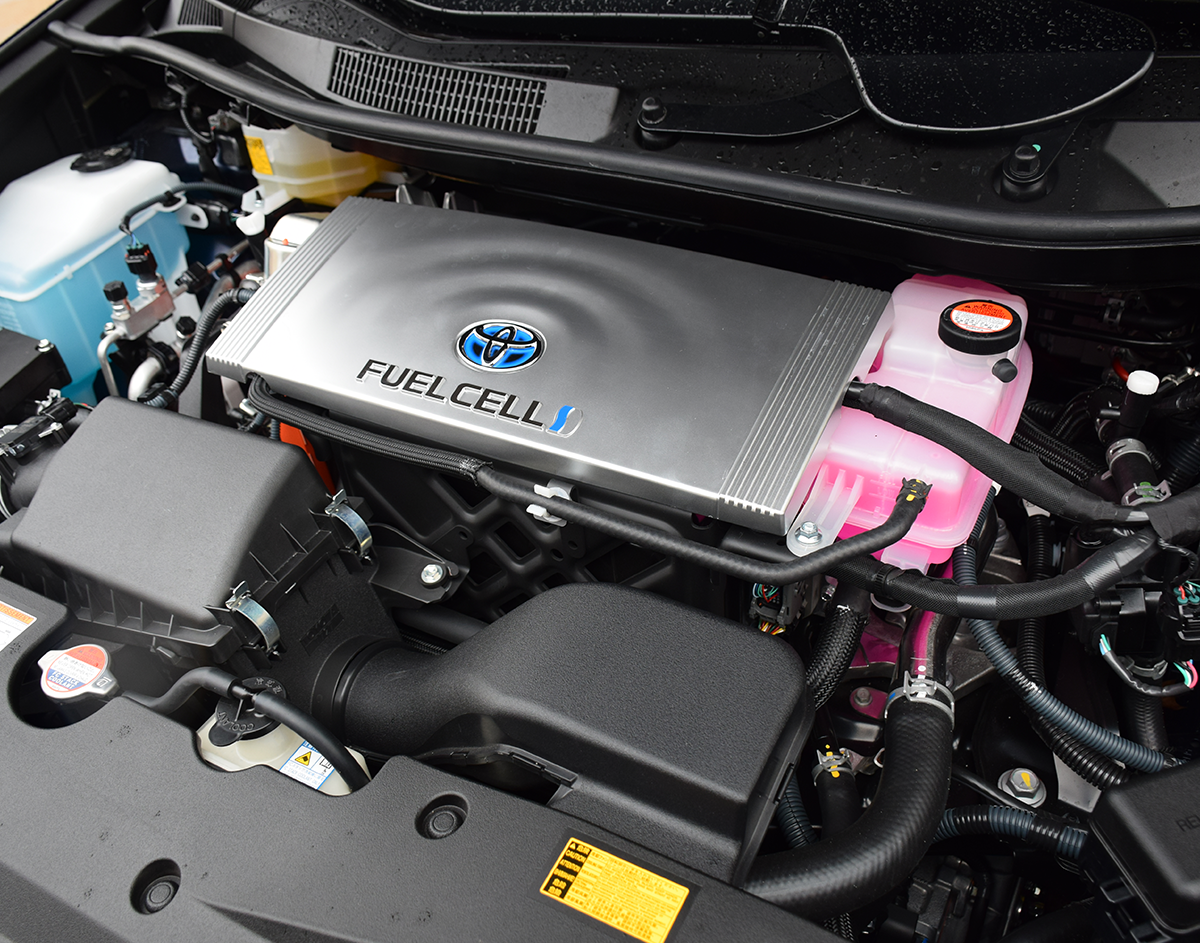toyota_car_engine_room